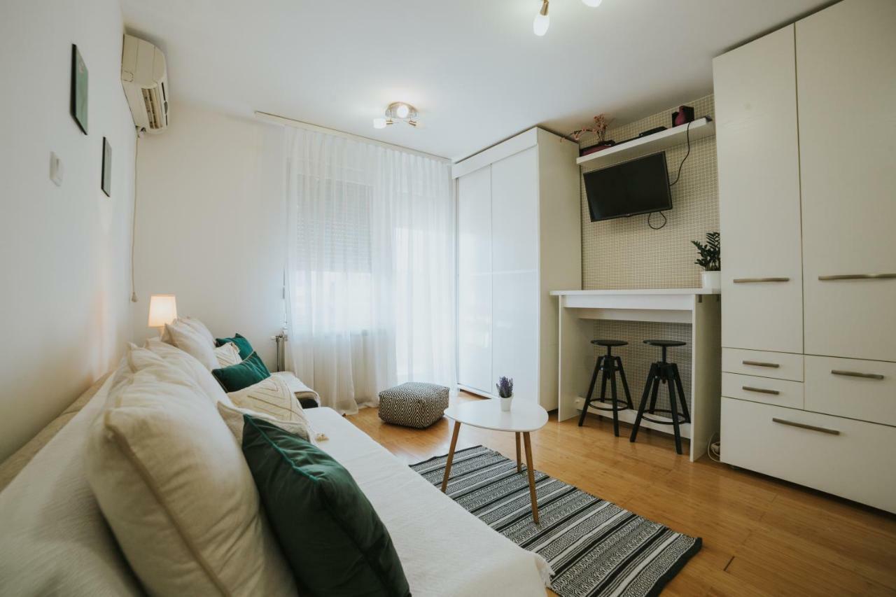 Mimika Apartman Lejlighed Novi Sad Eksteriør billede